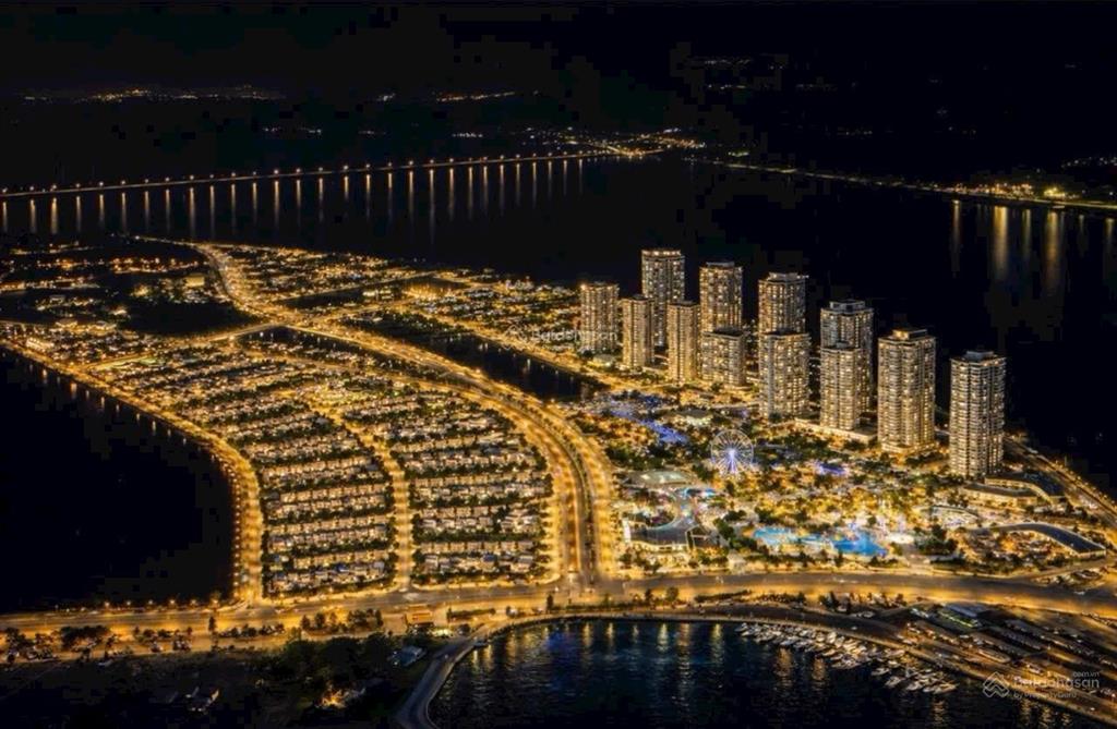 Cần bán 220m2 mặt tiền 10m, ngõ 4m