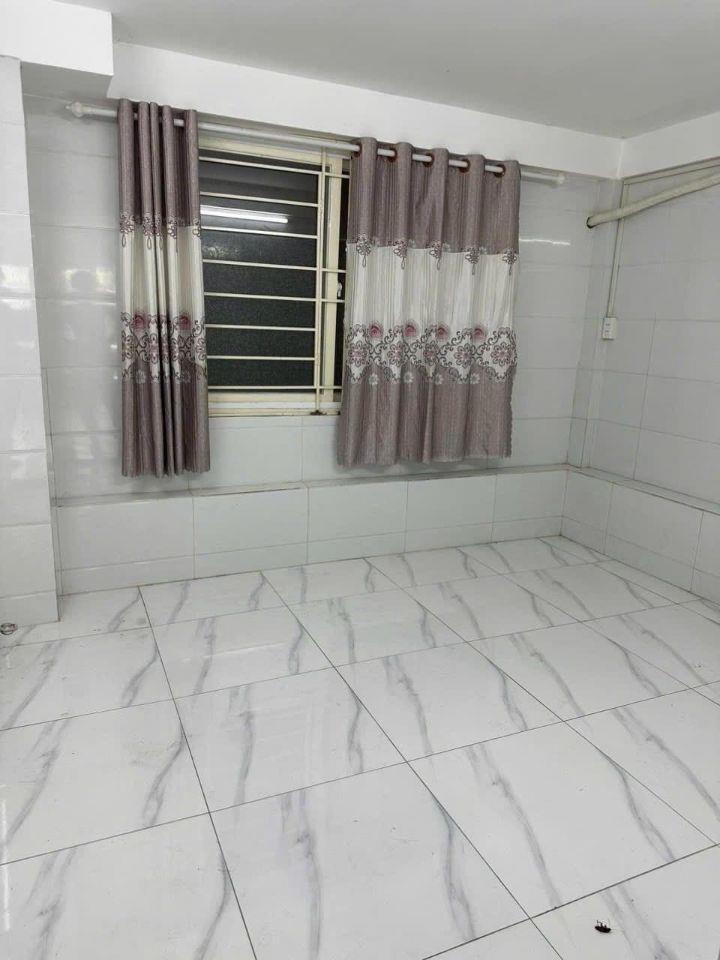 Cho thuê Mặt tiền kinh doanh Trưng Nữ Vương sát chợ Hóc Môn 7*15 trệt 3 lầu 8 phòng cho thuê
