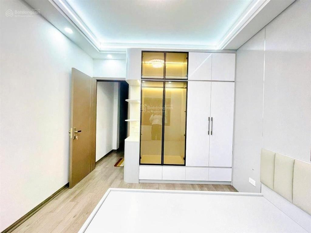 Siêu hiếm, cực đẹp nhà đường láng. phân lô ô tô , 5 tầng thang máy, nội thất nhập khẩu chỉ 15.5 tỉ