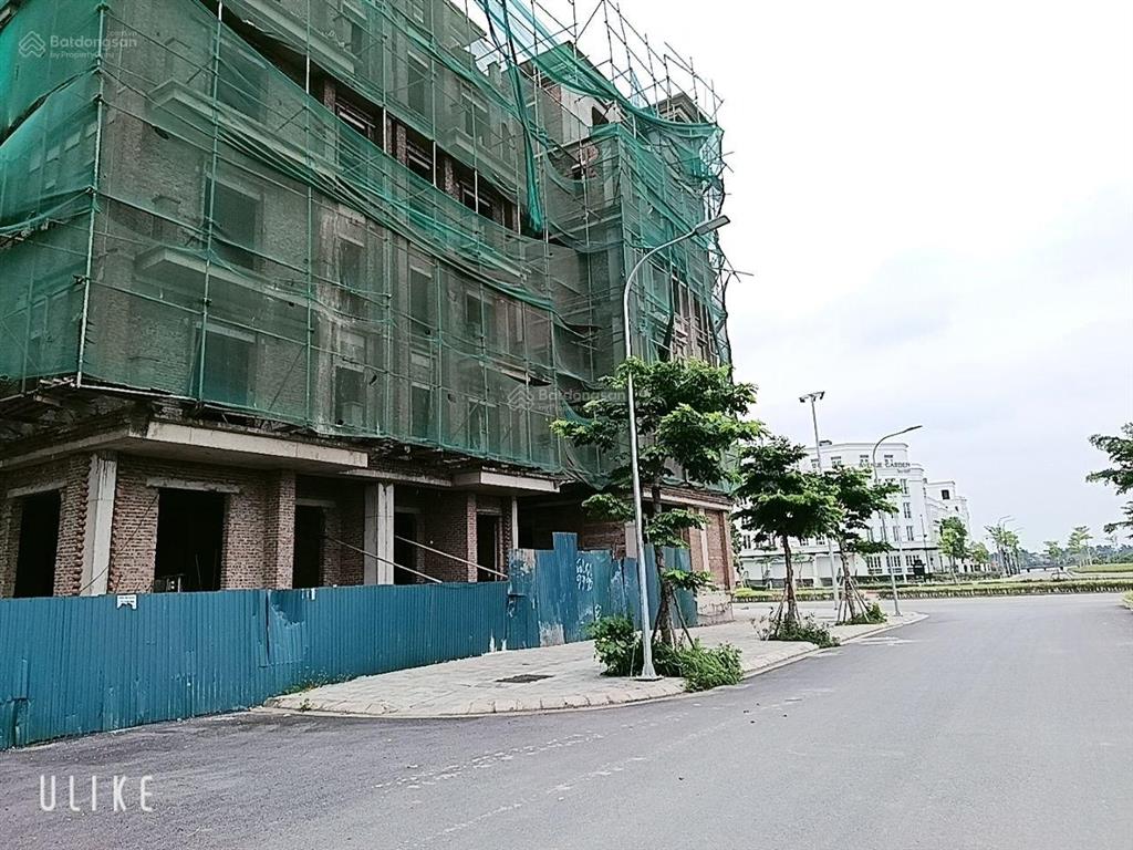 Bán nhà mặt phố đường hướng tâm song song quốc lộ 32, lô góc, 8 tầng có hầm chỉ 358tr/m2