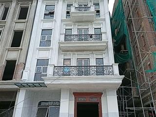 Bán nhà mặt phố đường hướng tâm song song quốc lộ 32, lô góc, 8 tầng có hầm chỉ 358tr/m2