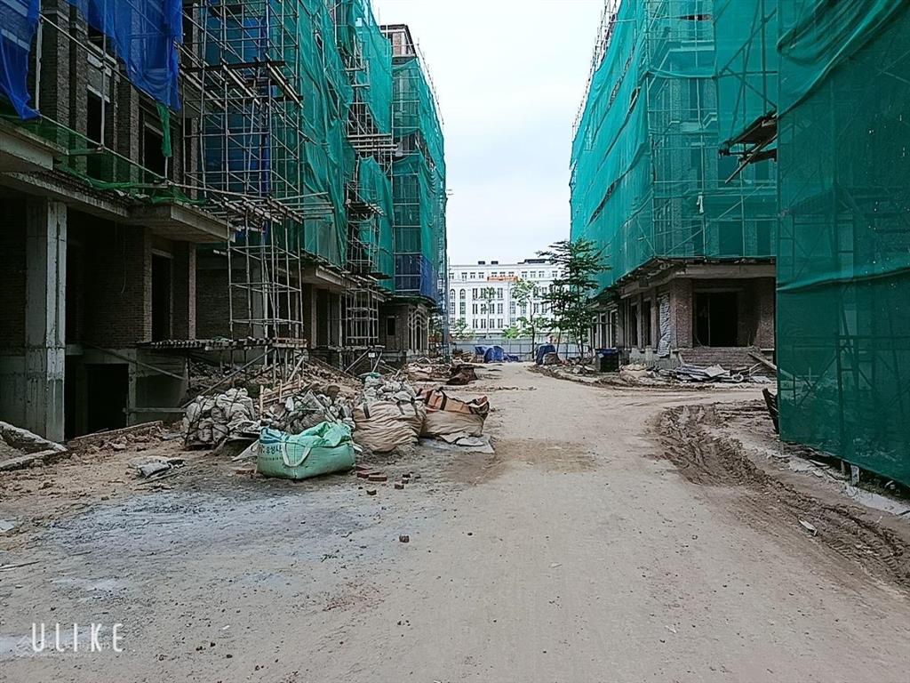 Bán nhà mặt phố đường hướng tâm song song quốc lộ 32, lô góc, 8 tầng có hầm chỉ 358tr/m2