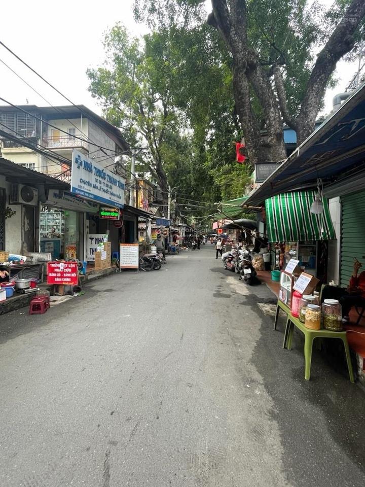 Bán tập thể tầng 1 kim liên, ô tô tránh, mặt chợ, kinh doanh đỉnh cao, dtsd 200m2