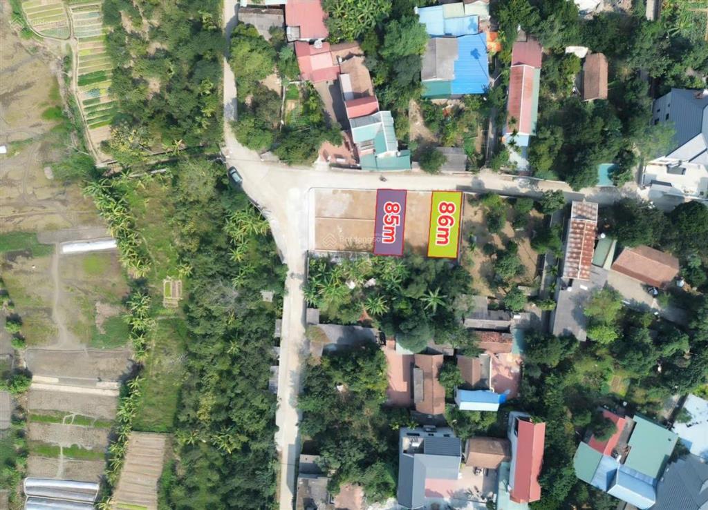 85m và 86m tại phú nghĩa  mặt tiền 6m  đường thông  chỉ 2.x tỷ  ac quý nhà đt  em 0979 174 ***