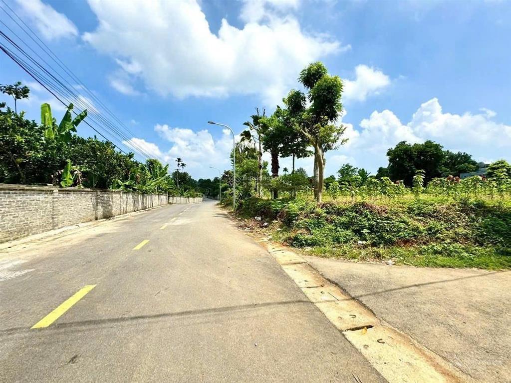 2227m 300m thổ cư.củ yên lương sơn (phú thọ) giá có đang hợp lý  em 0979 174 ***