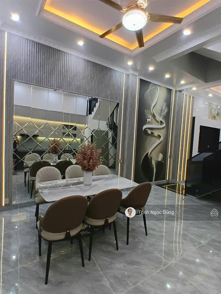Bán nhà 4 tầng mặt đường nguyễn văn linh, lê chân, hải phòng, kinh doanh buôn bán ok, giá 6,95 tỷ