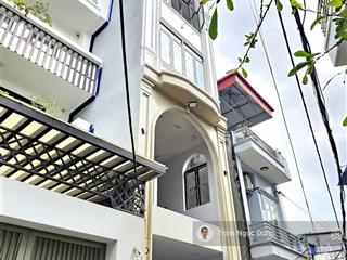 Bán nhà 5 tầng độc lập có thang máy mặt ngõ hồ sen  lê chân  hải phòng, ô tô vào nhà, giá 7.4 tỷ