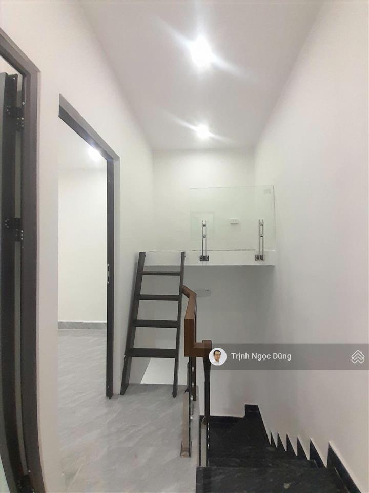 Bán nhà 2 tầng dân xây đà nẵng ngô quyền hải phòng, giá 1.699 tỷ.