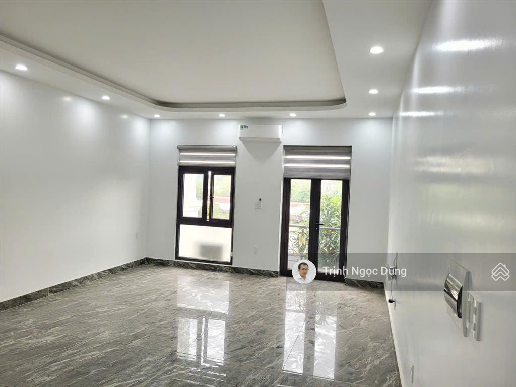 Bán nhà 4 tầng shophouse grand tower sở dầu hồng bàng hải phòng, kinh doanh buôn bán ok, giá 5.5 tỷ