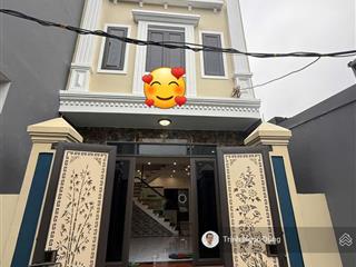 Bán nhà 3 tầng xây độc lập sân cổng riêng chợ đồng tải lưu úc phù liễn, hải phòng, giá 3.15 tỷ.