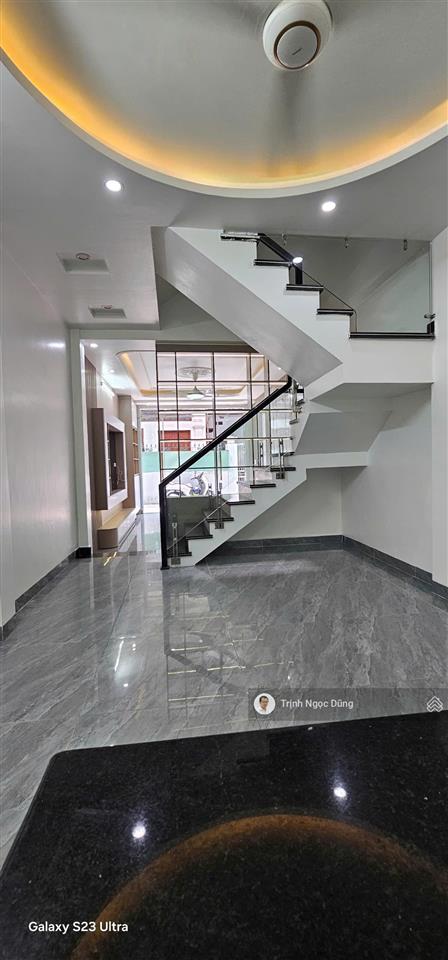 Bán nhà 4 tầng lô góc mặt ngõ đường thiên lôi hải phòng, oto vào đến cửa, giá 4.65 tỷ. kèm nội thất