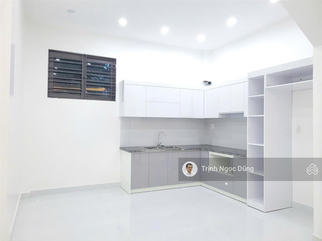 Bán nhà 3 tầng trần nhân tông ngã 5 kiến an hải phòng, ngõ nông, giá 2.48 tỷ.