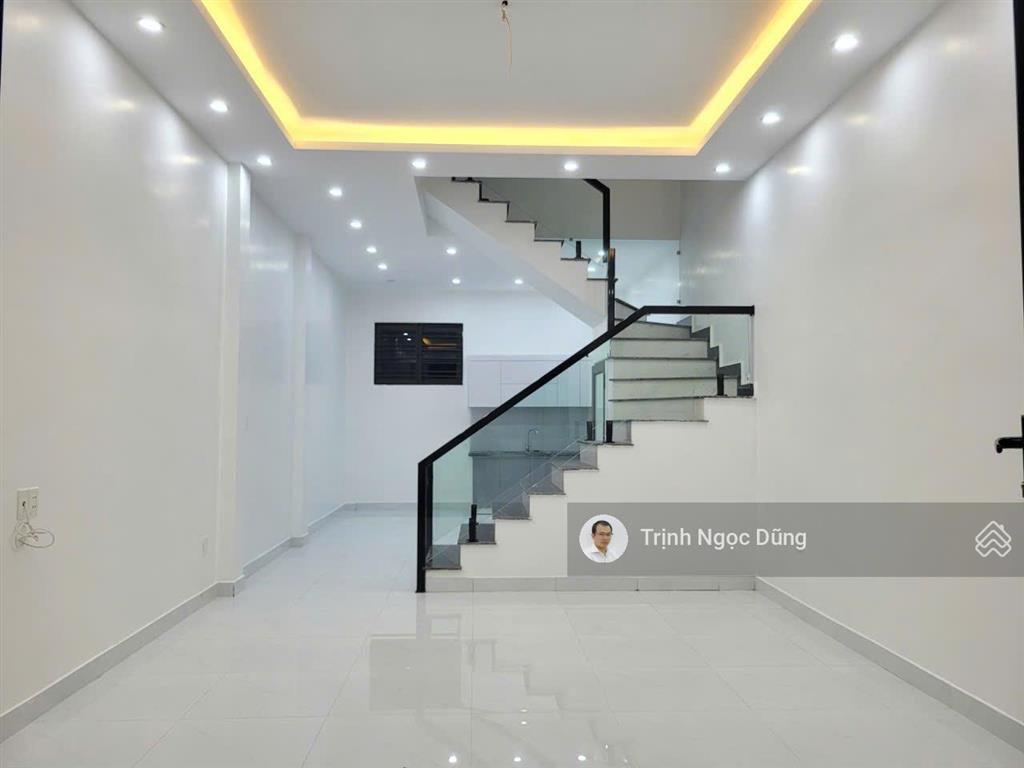 Bán nhà 3 tầng trần nhân tông ngã 5 kiến an hải phòng, ngõ nông, giá 2.48 tỷ.