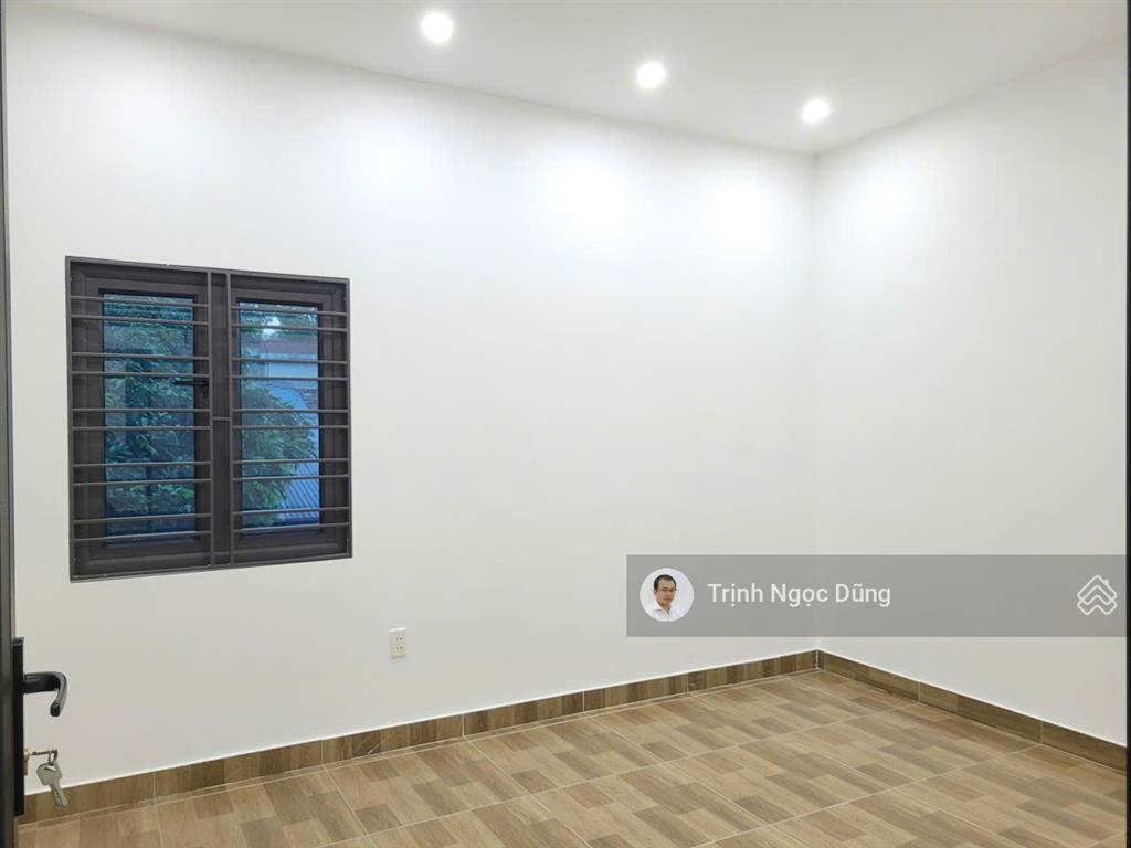Bán nhà 3 tầng trần nhân tông ngã 5 kiến an hải phòng, ngõ nông, giá 2.48 tỷ.