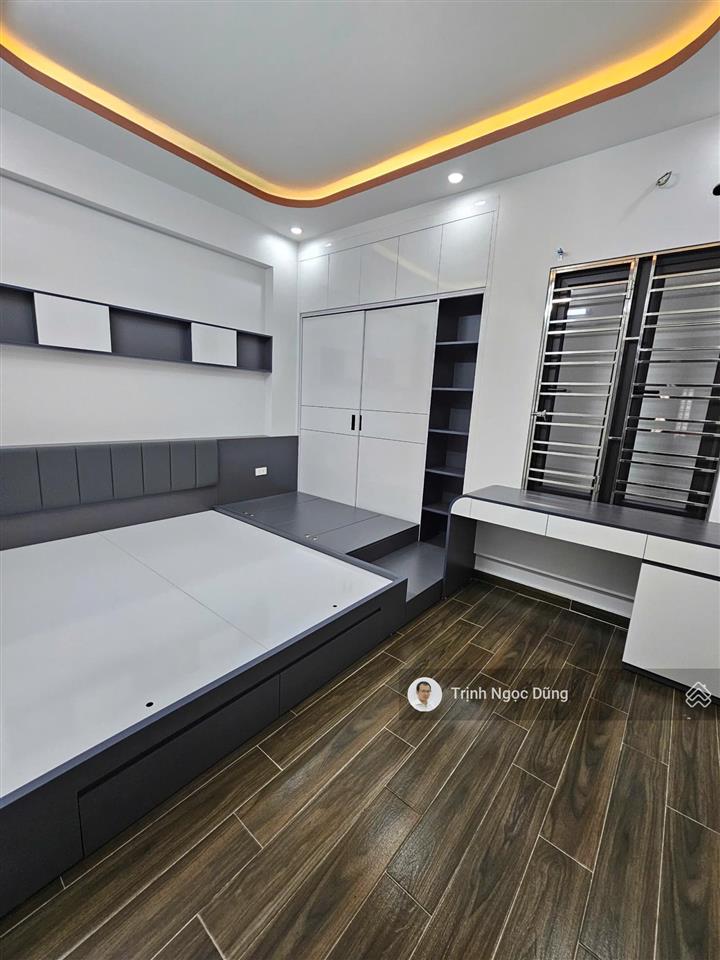Bán nhà 4 tầng thiên lôi gần ngã tư phúc tăng lê chân hải phòng, oto đỗ cửa, giá 4.15 tỷ. tặng đồ.