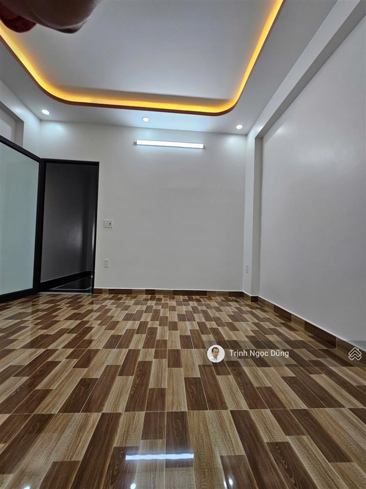 Bán nhà 4 tầng thiên lôi gần ngã tư phúc tăng lê chân hải phòng, oto đỗ cửa, giá 4.15 tỷ. tặng đồ.