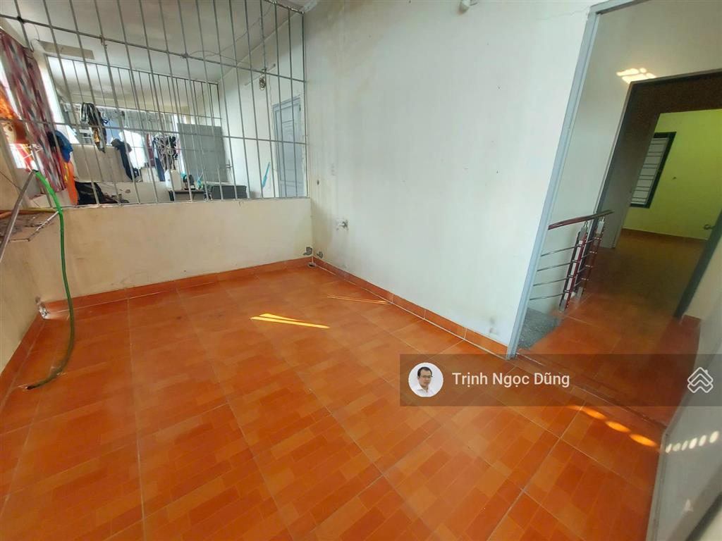 Bán nhà 3 tầng trà khê anh dũng dương kinh hải phòng, oto đỗ cửa, giá 1.699 tỷ. tặng sofa mới