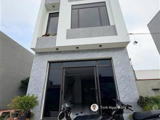 Bán nhà 3 tầng xây độc lâp hải thành 2 dương kinh hải phòng, oto đỗ cửa, giá 2.8 tỷ.