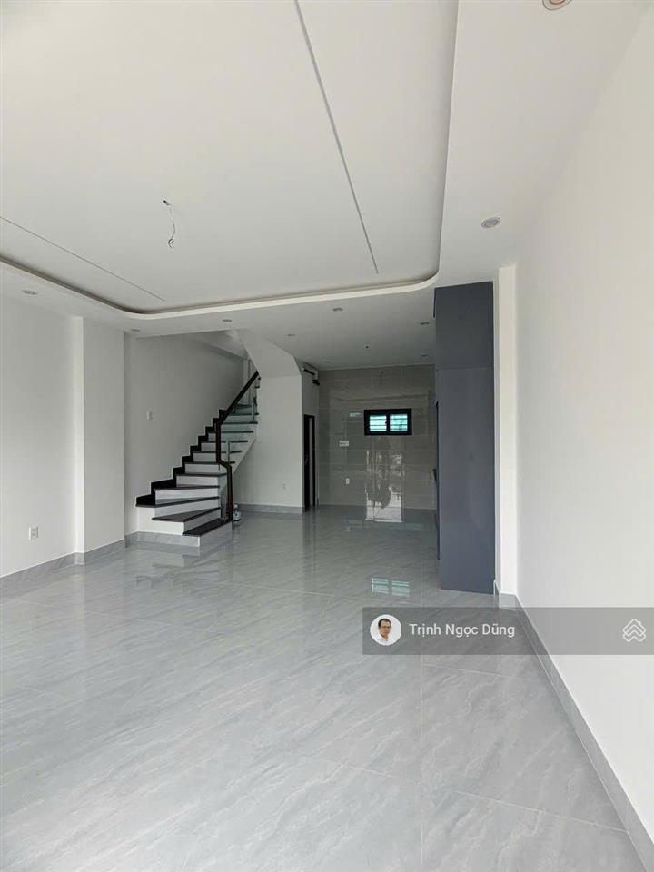 Bán nhà 3 tầng xây độc lâp hải thành 2 dương kinh hải phòng, oto đỗ cửa, giá 2.8 tỷ.