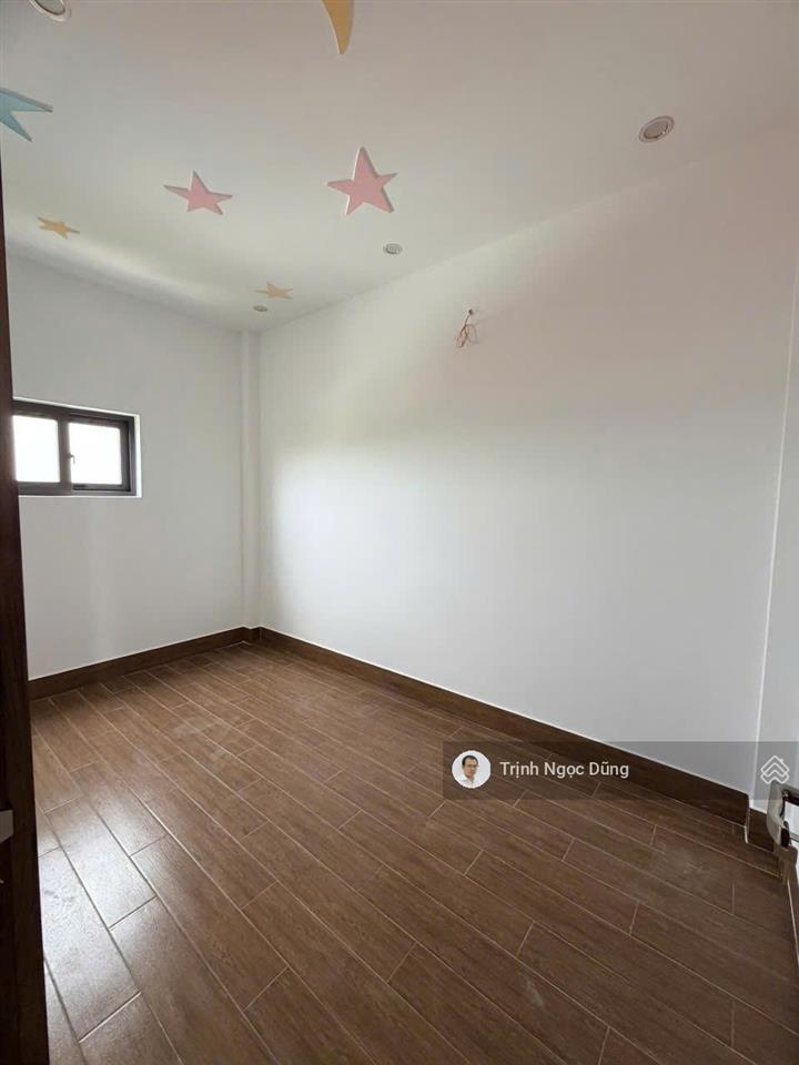 Bán nhà 3 tầng xây độc lâp hải thành 2 dương kinh hải phòng, oto đỗ cửa, giá 2.8 tỷ.