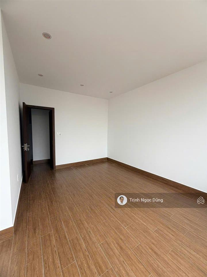 Bán nhà 3 tầng xây độc lâp hải thành 2 dương kinh hải phòng, oto đỗ cửa, giá 2.8 tỷ.