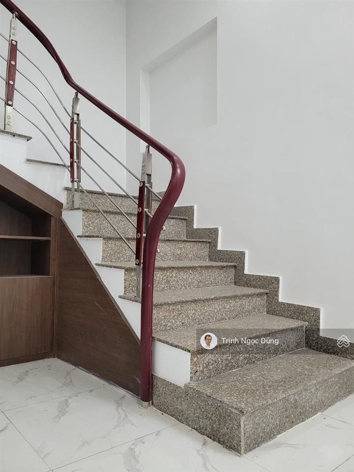 Bán nhà 3 tầng độc lập trung hành đằng lâm hải an hải phòng, oto vào nhà, kinh doanh ok giá 3.39 tỷ