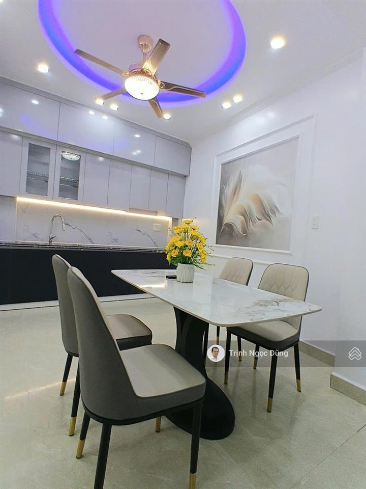 Bán nhà 3 tầng xây độc lập sân cổng riêng đình đông đông hải lê chân hải phòng, giá 3.25 tỷ.