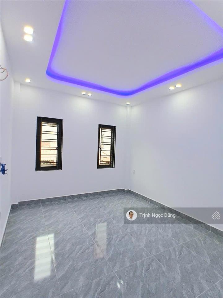 Bán nhà 3 tầng xây độc lập sân cổng riêng đình đông đông hải lê chân hải phòng, giá 3.25 tỷ.