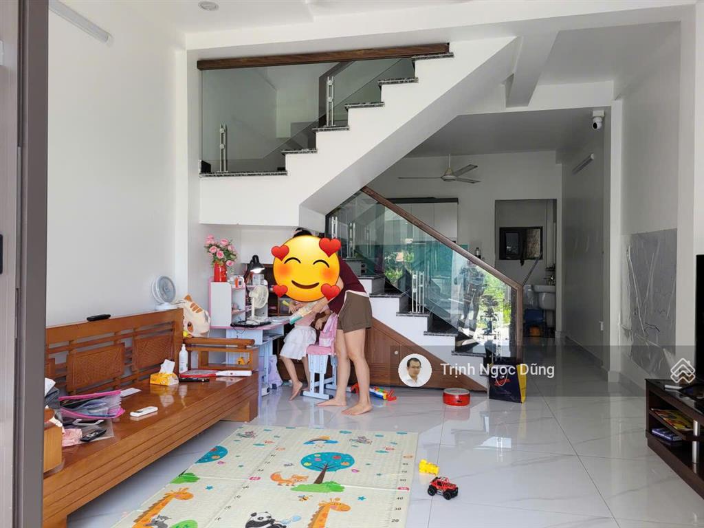 Bán nhà 3 tầng dân xây độc lâp cát linh tràng cát hải an hải phòng, oto đỗ cửa, giá 2.35 tỷ.