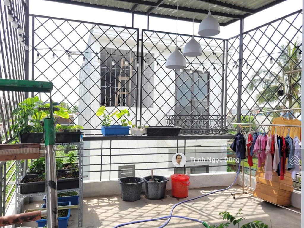 Bán nhà 3 tầng dân xây độc lâp cát linh tràng cát hải an hải phòng, oto đỗ cửa, giá 2.35 tỷ.