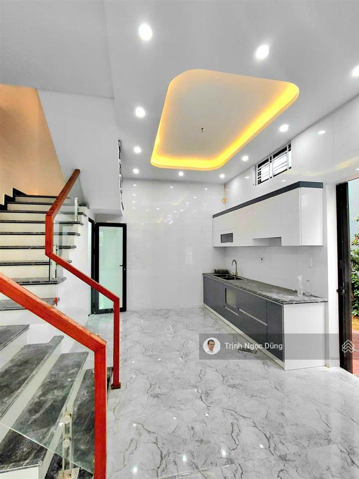 Bán nhà 4 tầng lô góc lũng đông thông tđc gốc lim đằng hải hải an hải phòng, giá 4.15 tỷ.