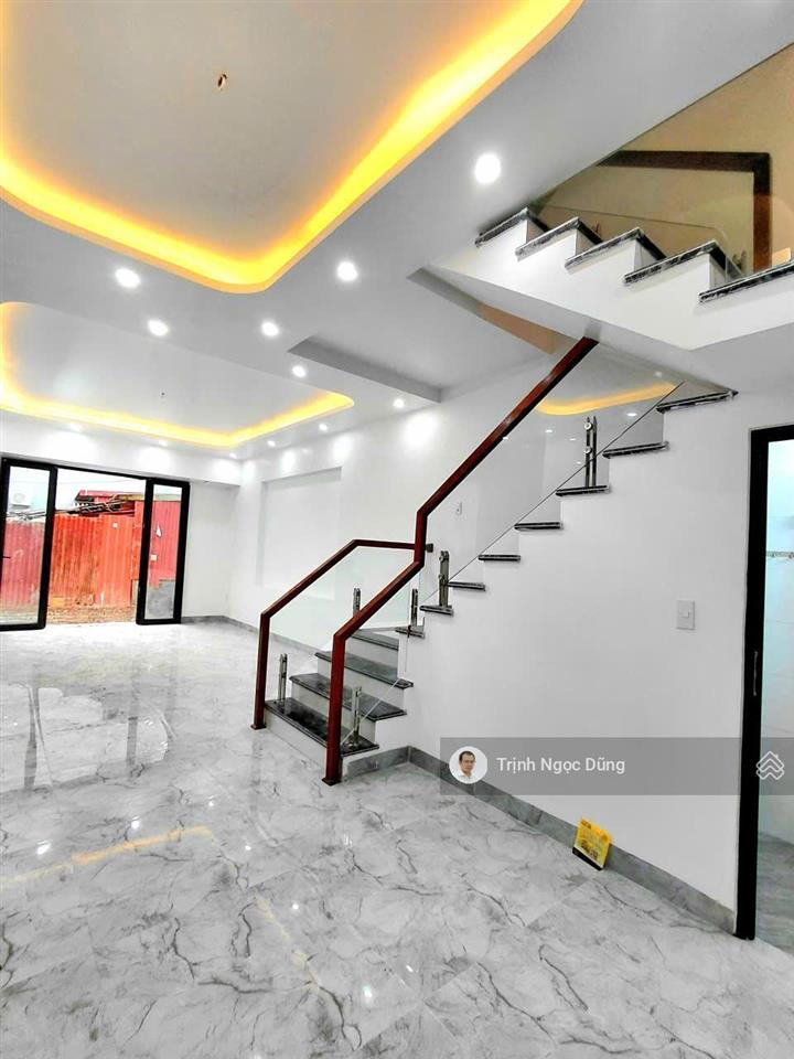 Bán nhà 4 tầng lô góc lũng đông thông tđc gốc lim đằng hải hải an hải phòng, giá 4.15 tỷ.