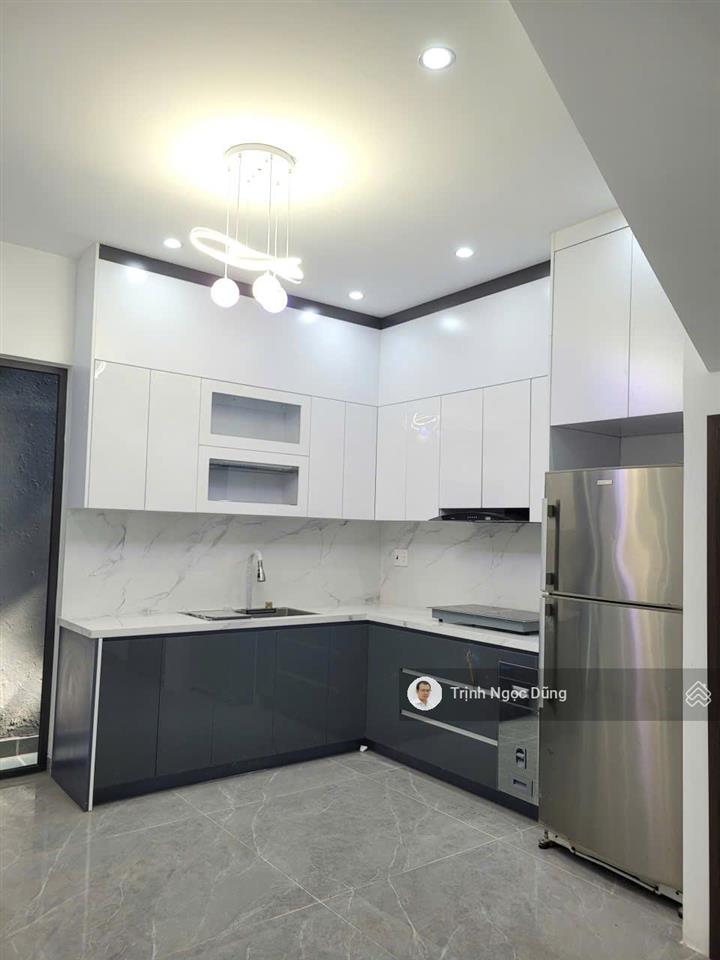 Bán nhà 4 tầng lực hành trung lực ngô gia tự hải an hải phòng, ô tô đỗ cửa, giá 4,8 tỷ. full đồ
