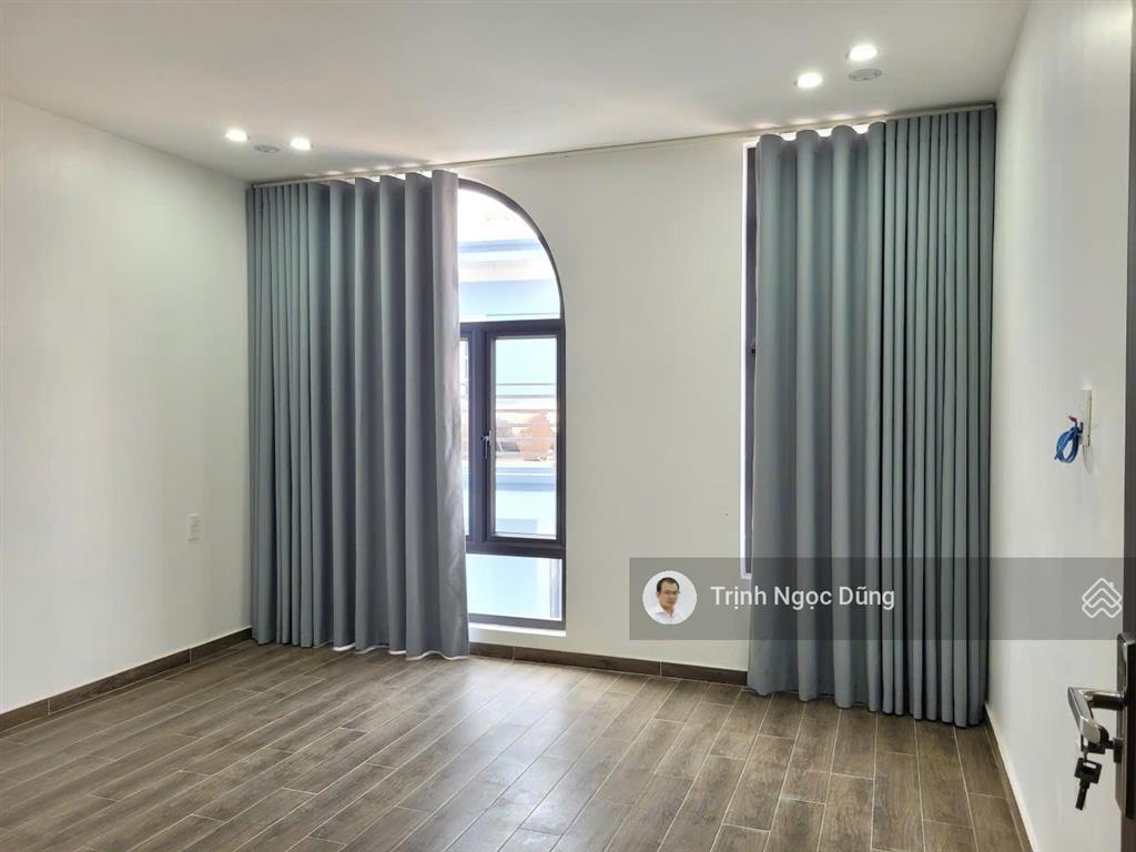 Bán nhà 4 tầng lực hành trung lực ngô gia tự hải an hải phòng, ô tô đỗ cửa, giá 4,8 tỷ. full đồ