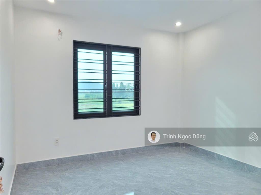 Bán nhà 3 tầng chiêu chinh nguyễn lương bằng kiến an hải phòng, ô tô đỗ cửa ngày đêm, giá 1.95 tỷ.