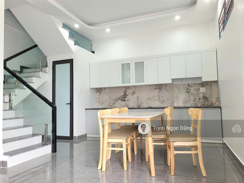 Bán nhà 3 tầng chiêu chinh nguyễn lương bằng kiến an hải phòng, ô tô đỗ cửa ngày đêm, giá 1.95 tỷ.