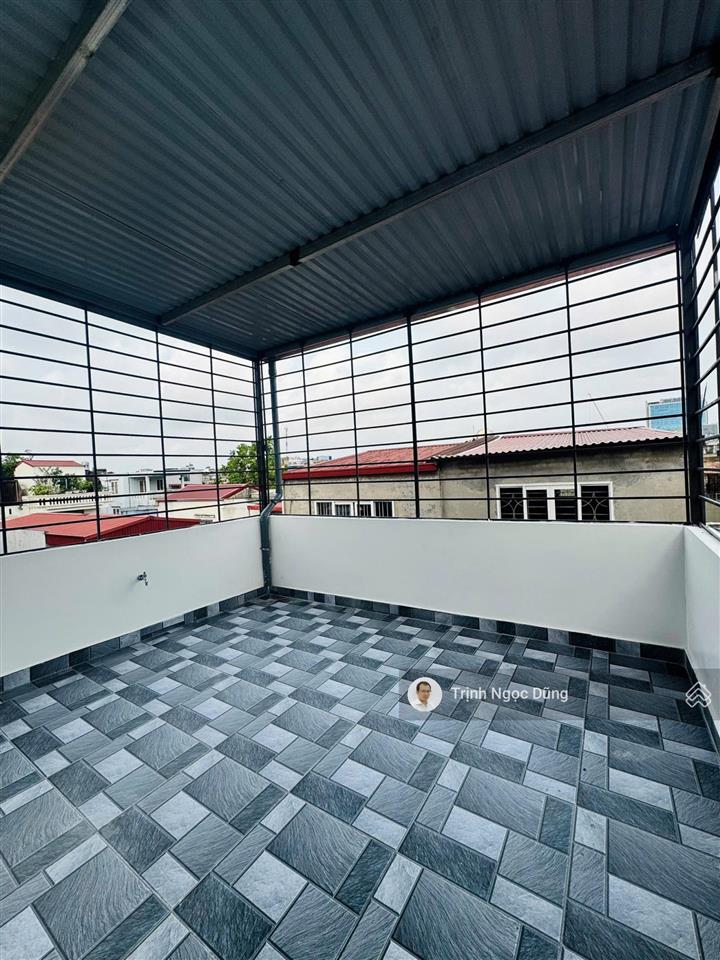 Bán nhà 4 tầng độc lập sân cổng riêng vũ chí thắng lê chân hải phòng oto đỗ cửa giá 4.19 tỷ tặng đồ