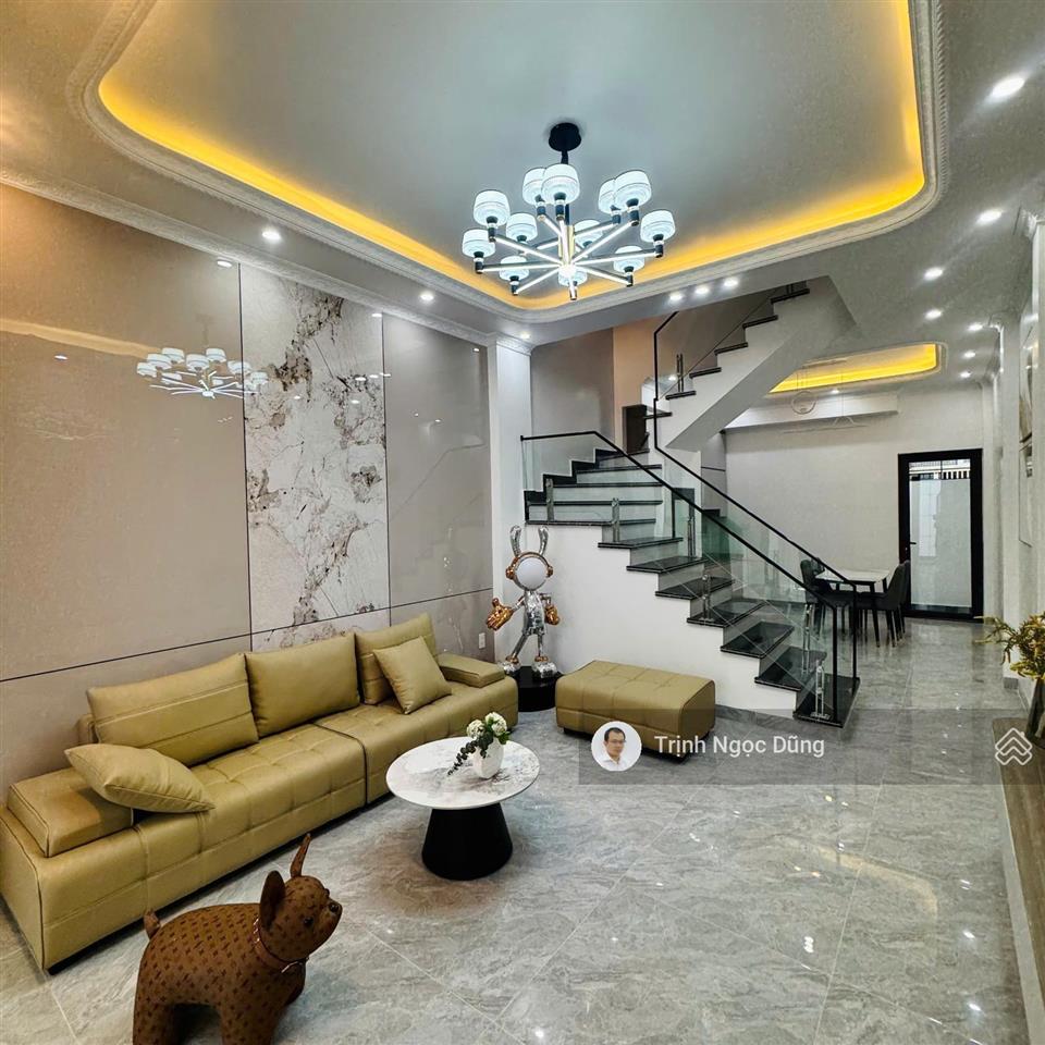 Bán nhà 4 tầng độc lập sân cổng riêng vũ chí thắng lê chân hải phòng oto đỗ cửa giá 4.19 tỷ tặng đồ