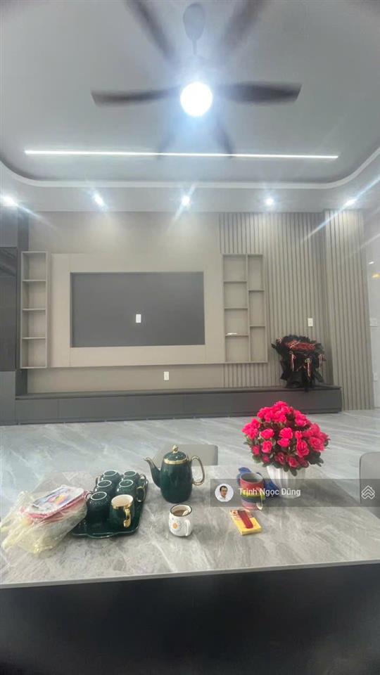 Bán nhà 4 tầng mới độc lập tôn đức thắng ngã 4 an dương lê chân hải phòng, oto vào nhà, giá 5.5 tỷ.