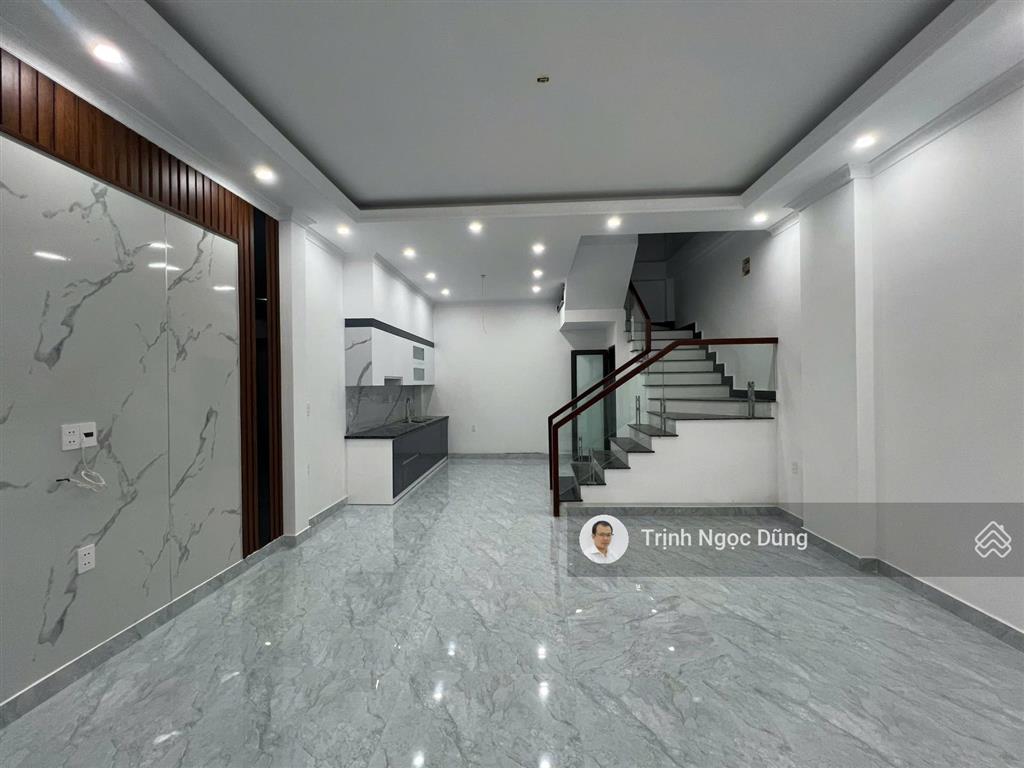 Bán nhà 3 tầng xây mới trữ khê ngã 6 quán trữ kiến an hải phòng, ô tô vào sát cửa, giá 2.5 tỷ.