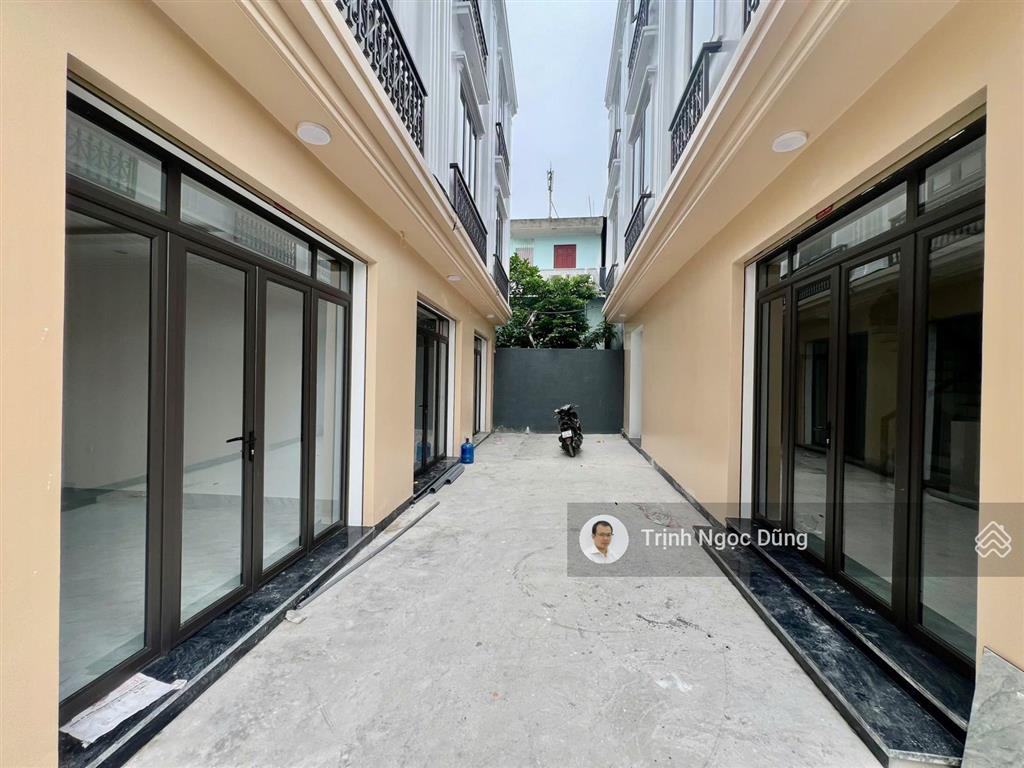Bán nhà 3 tầng xây mới trữ khê ngã 6 quán trữ kiến an hải phòng, ô tô vào sát cửa, giá 2.5 tỷ.