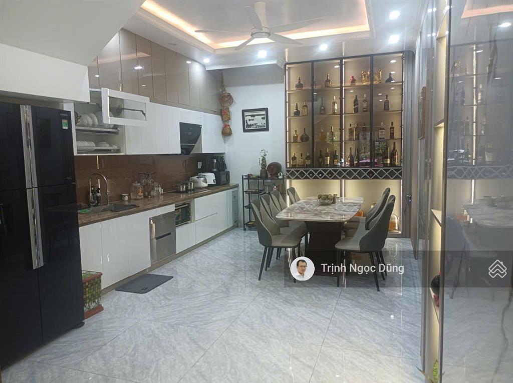 Bán nhà 4 tầng khu him lam hùng vương hồng bàng hải phòng, full nội thất, giá 5.1 tỷ.