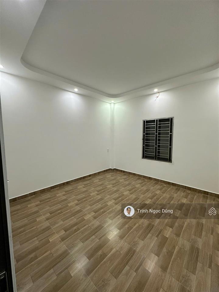 Bán nhà 4 tầng khu chợ lũng hoa đoàn kết hải an hải phòng, ô tô đỗ cửa, giá 3,9 tỷ.