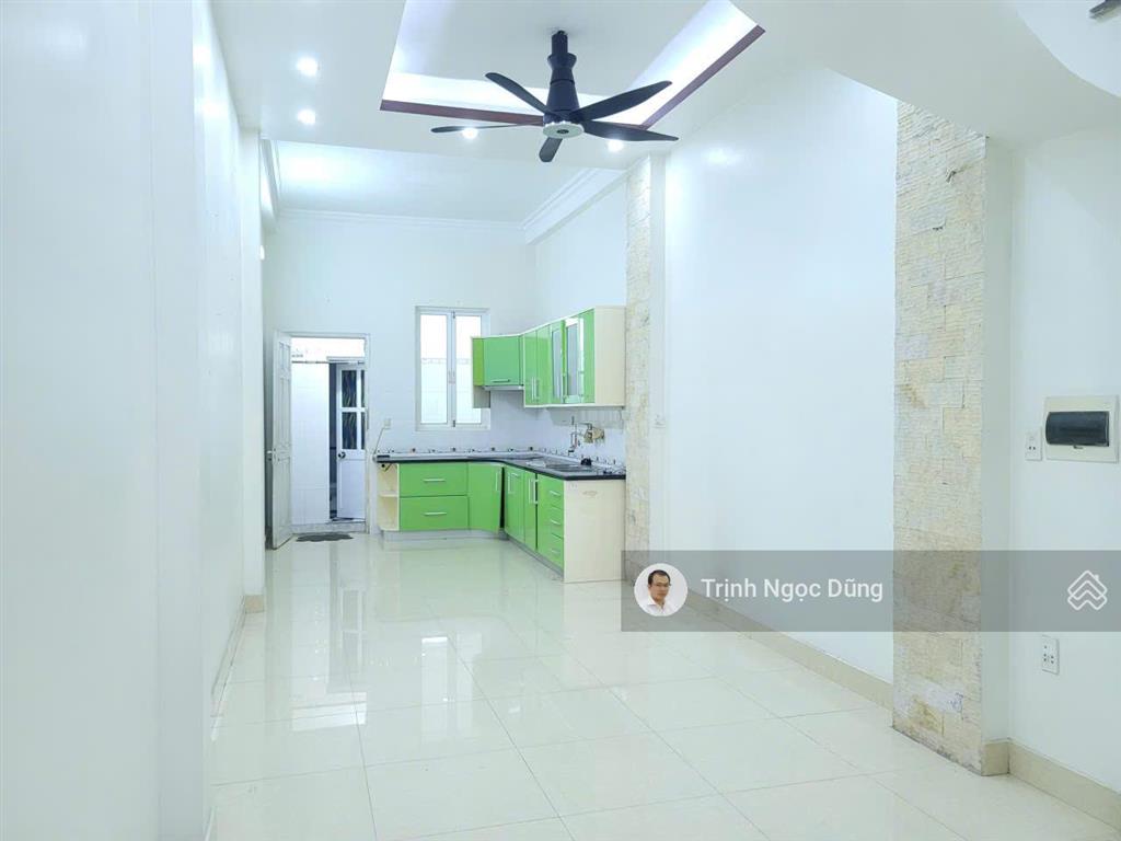 Bán nhà 3 tầng dân xây sân cổng tại lâm tường, lê chân, hải phòng, ô tô nhỏ vào nhà, giá 4,65 tỷ