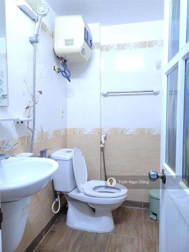 Bán nhà 3 tầng dân xây sân cổng tại lâm tường, lê chân, hải phòng, ô tô nhỏ vào nhà, giá 4,65 tỷ