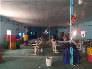 Cho thuê nhà xưởng 1300m2 gần cầu vượt quang trung