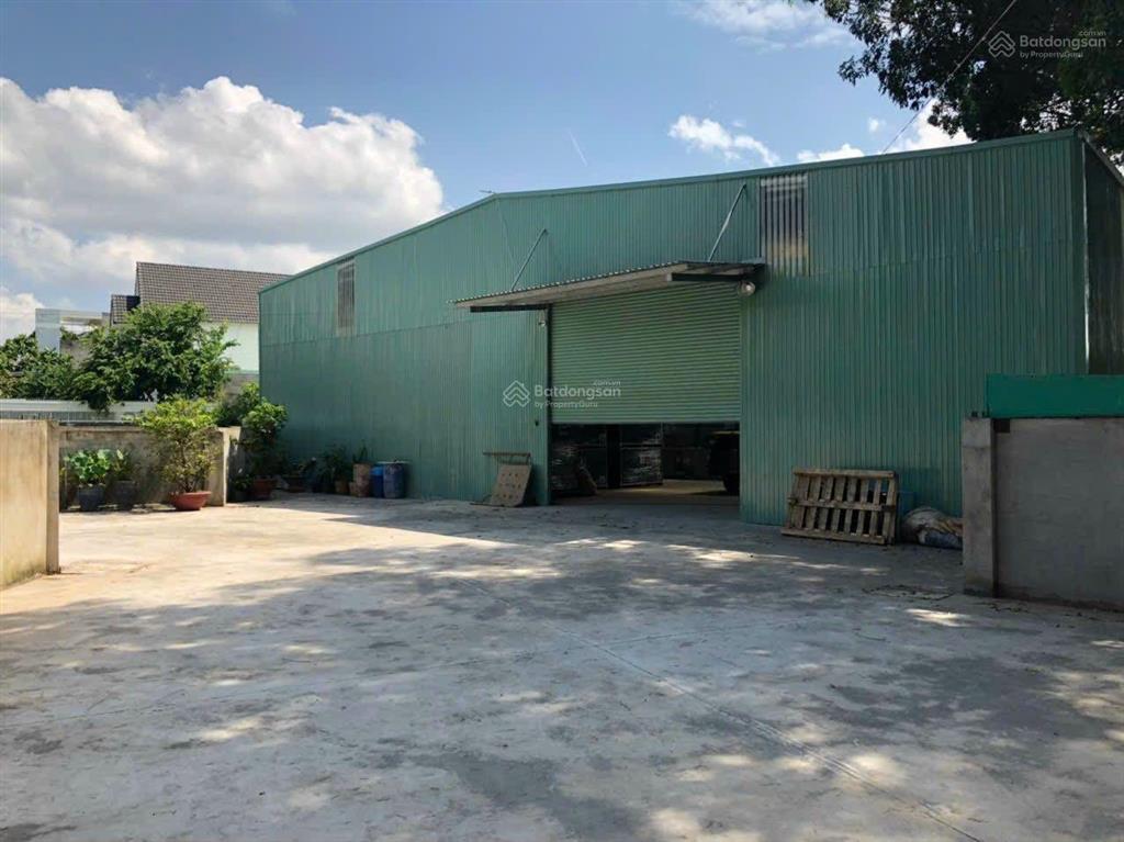 Cho thuê nhà xưởng 1700m2 ngã tư ga quận 12