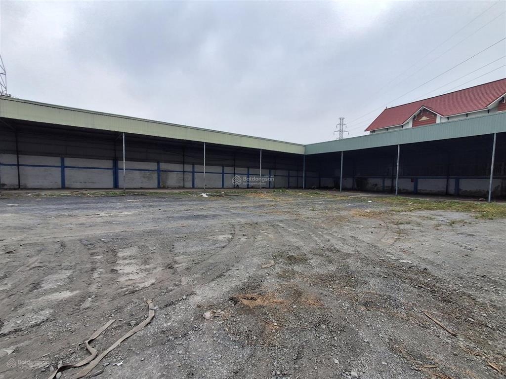 Cho thuê nhà xưởng 3300m2 khu vực cầu vượt tân thới hiệp