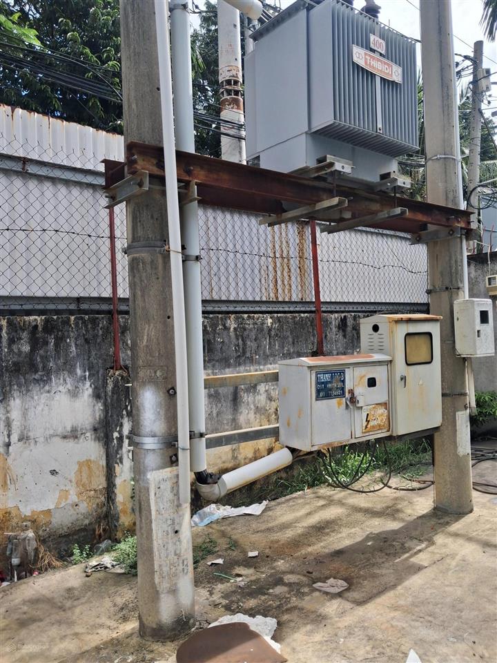 Cho thuê nhà xưởng 700m2 phường thạnh lộc, trạm điện 400kav, xe công 40 feet