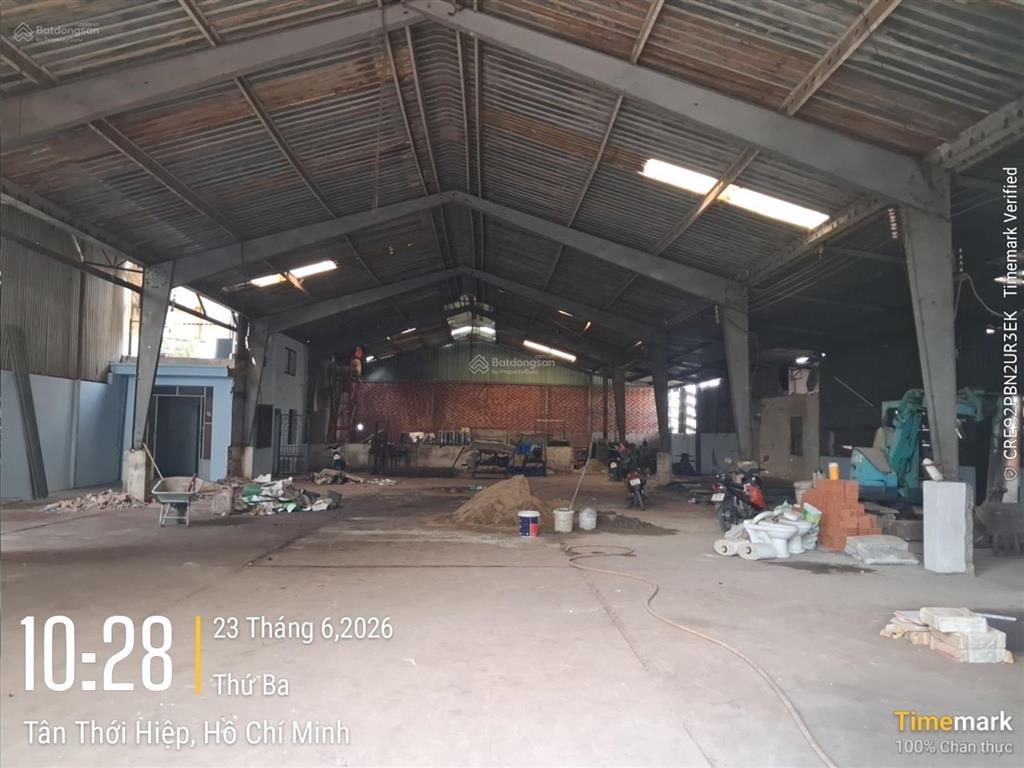 Cho thuê nhà xưởng 1000m2 đường xe công 40 feet